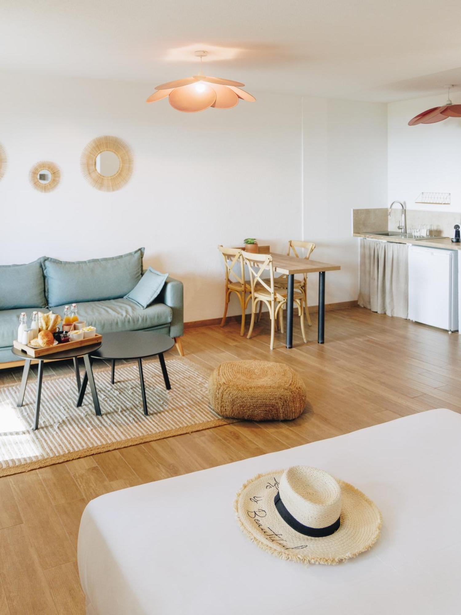 Oro Biancu Aparthotel Lucciana  Bagian luar foto
